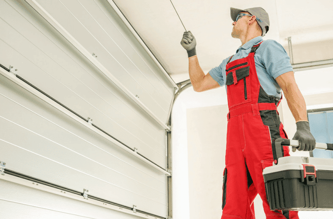 Choosing the Best Garage Door Company in Naperville, IL, for Your Installation Needs