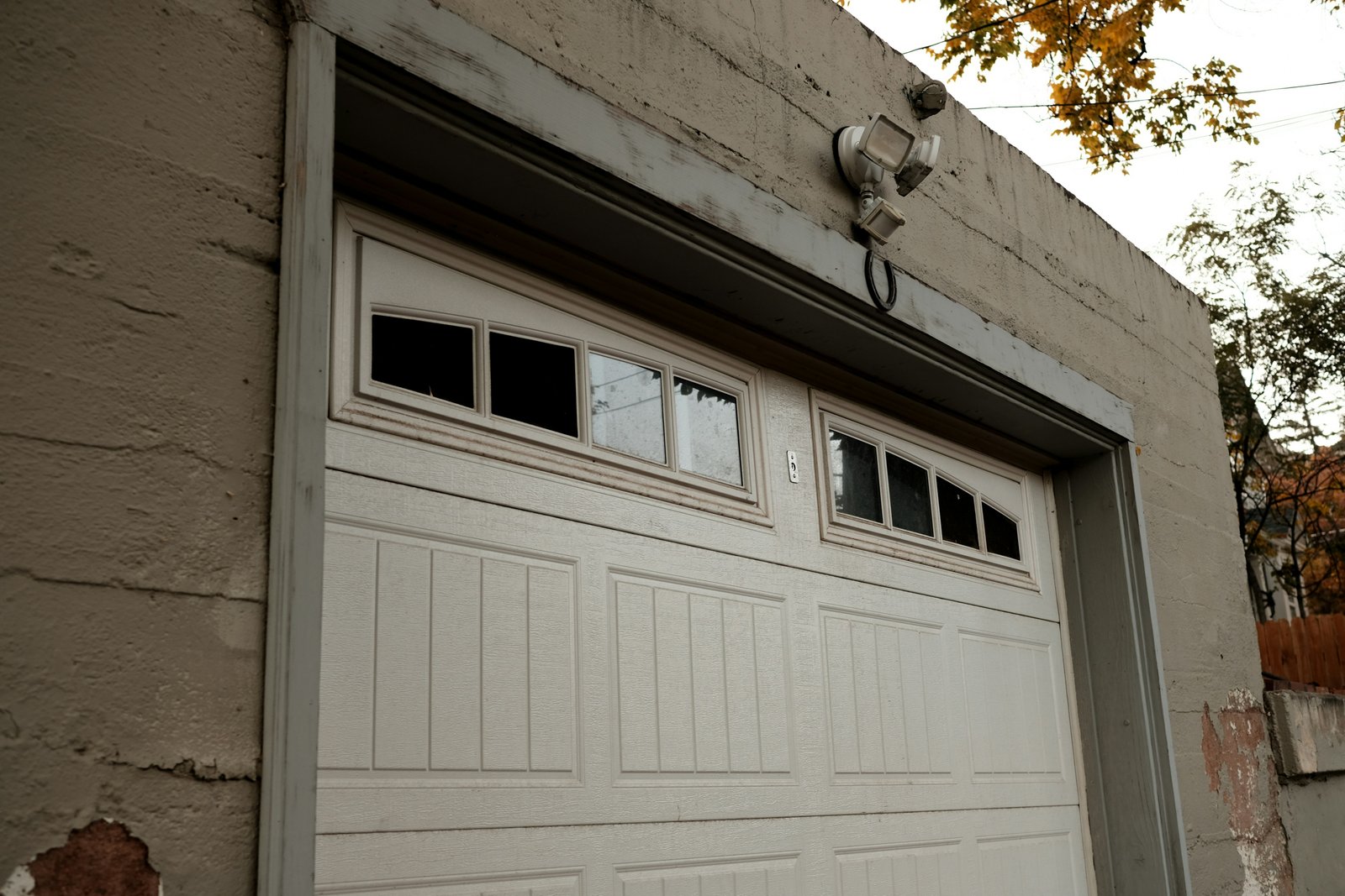 Emergency garage door repair service van