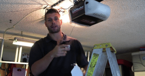 how to replace garage door opener battery